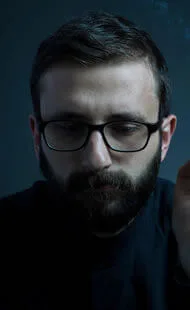 Bir Okuryazar | Aras Onur